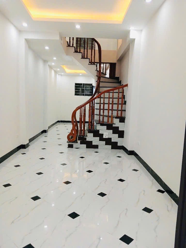 Nhỉnh 4 Tỷ - Nhà đẹp Yên Bình - Yên Nghĩa DT 35mx4T thang bộ thiết kế hiện đại full nội thất 15m ra đường ô tô tránh nhau