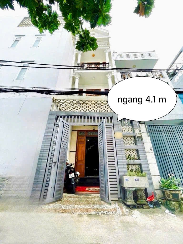 Quận 12 - nhà đẹp 4 tầng nội thất cao  cấp - vị trí đỉnh giáp Gò Vấp - cách mặt tiền 1 căn khu dân trí - sổ đẹp vuông vức