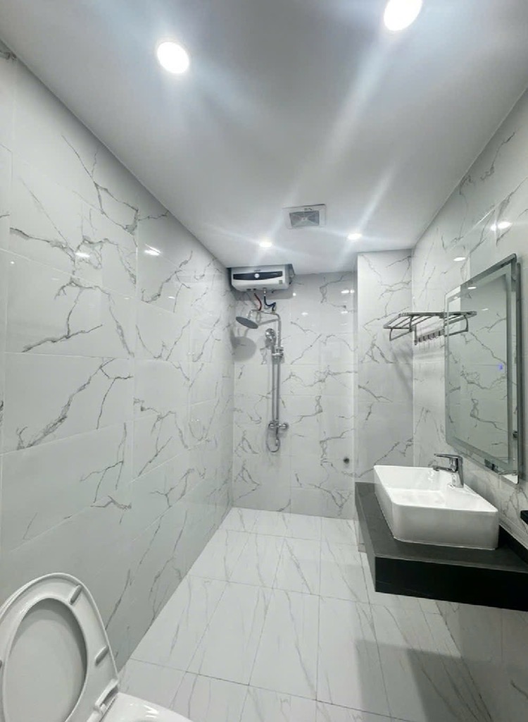 Đất vàng Bồ Đề chỉ 9.x tỉ có thương lượng. Em chưa thấy căn nào hợp lý như căn này.