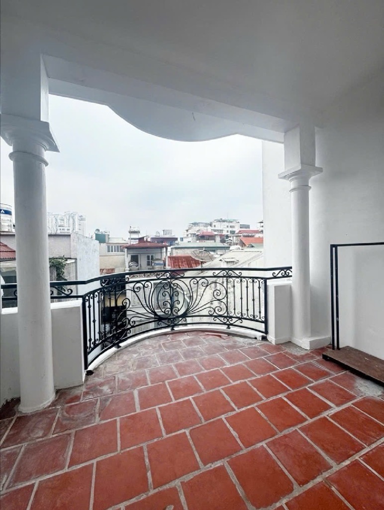 Đất vàng Bồ Đề chỉ 9.x tỉ có thương lượng. Em chưa thấy căn nào hợp lý như căn này.