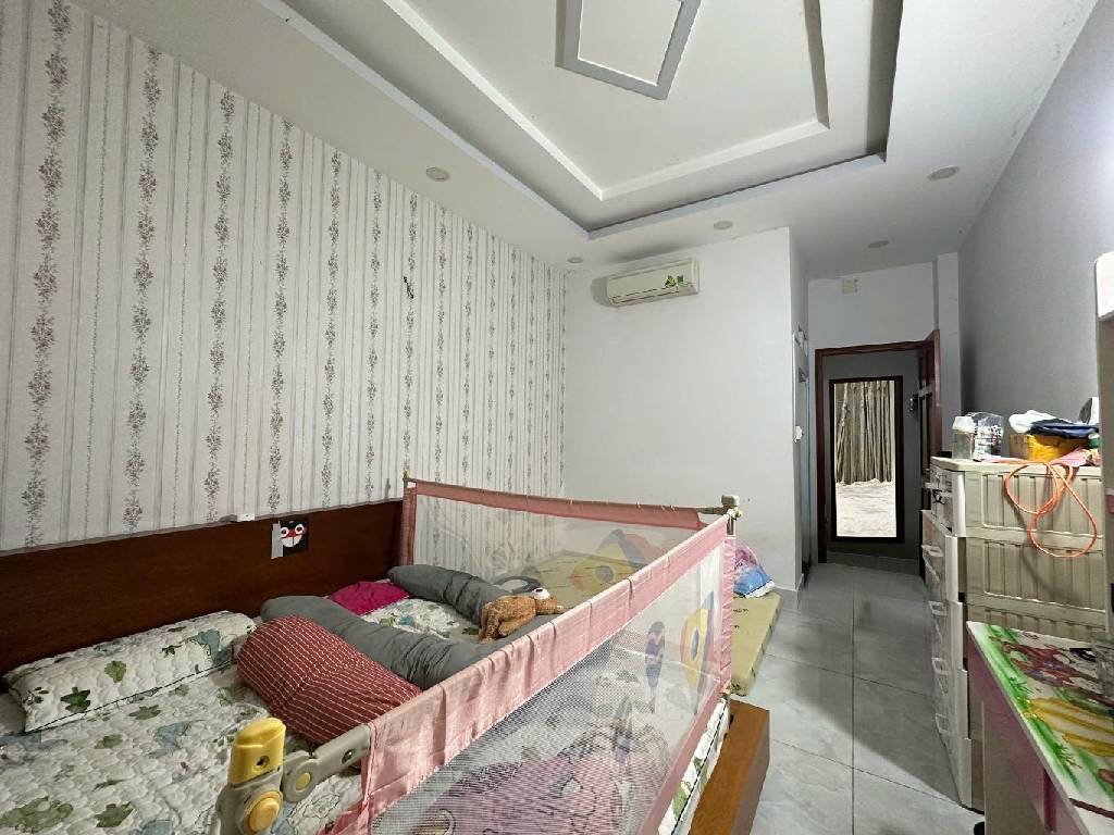 NHÀ GẦN EMART, 5 TẦNG BTCT, GẦN MẶT TIỀN , SỔ VUÔNG,  CHỈ 6,X TỶ