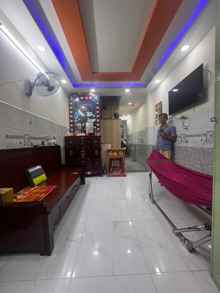 Bán nhà hẻm 6m đường Hương Lộ 2, cạnh Bệnh viện Bình Tân