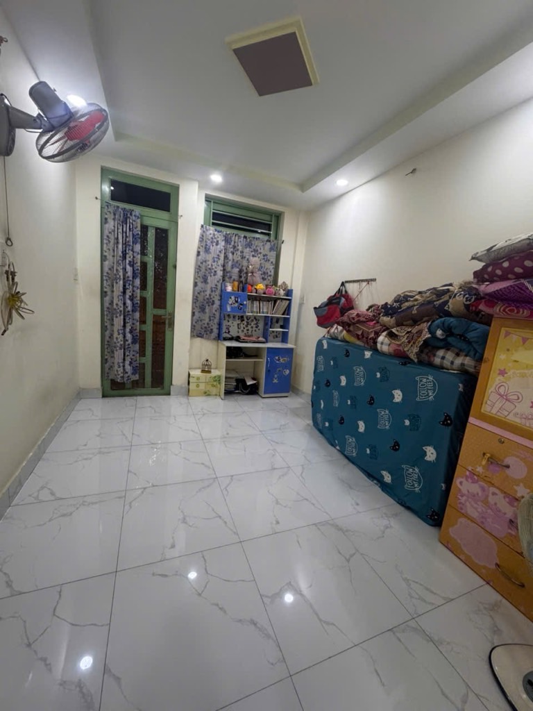 Bán nhà hẻm 6m đường Hương Lộ 2, cạnh Bệnh viện Bình Tân