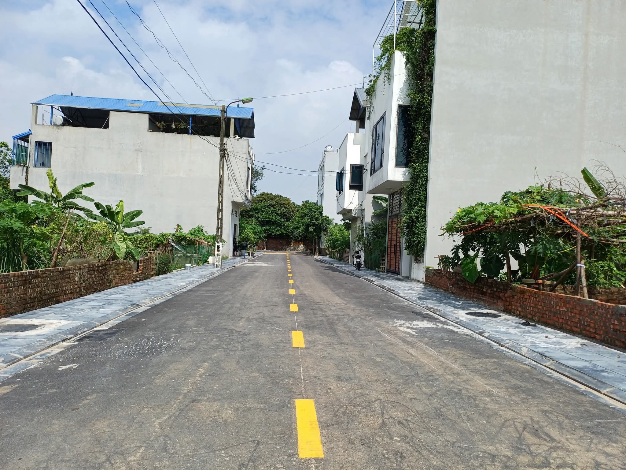 Bán đất thôn Nguyên Khê, xã Nguyên Khê ( Phúc Thịnh ) 73m2, 3 ô tô tải tránh, gần ql3 hơn 7 củ tỏi