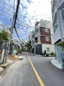Nhà thiết kế hiện đại trang bị nội thất cao cấp Quận 7 HCM