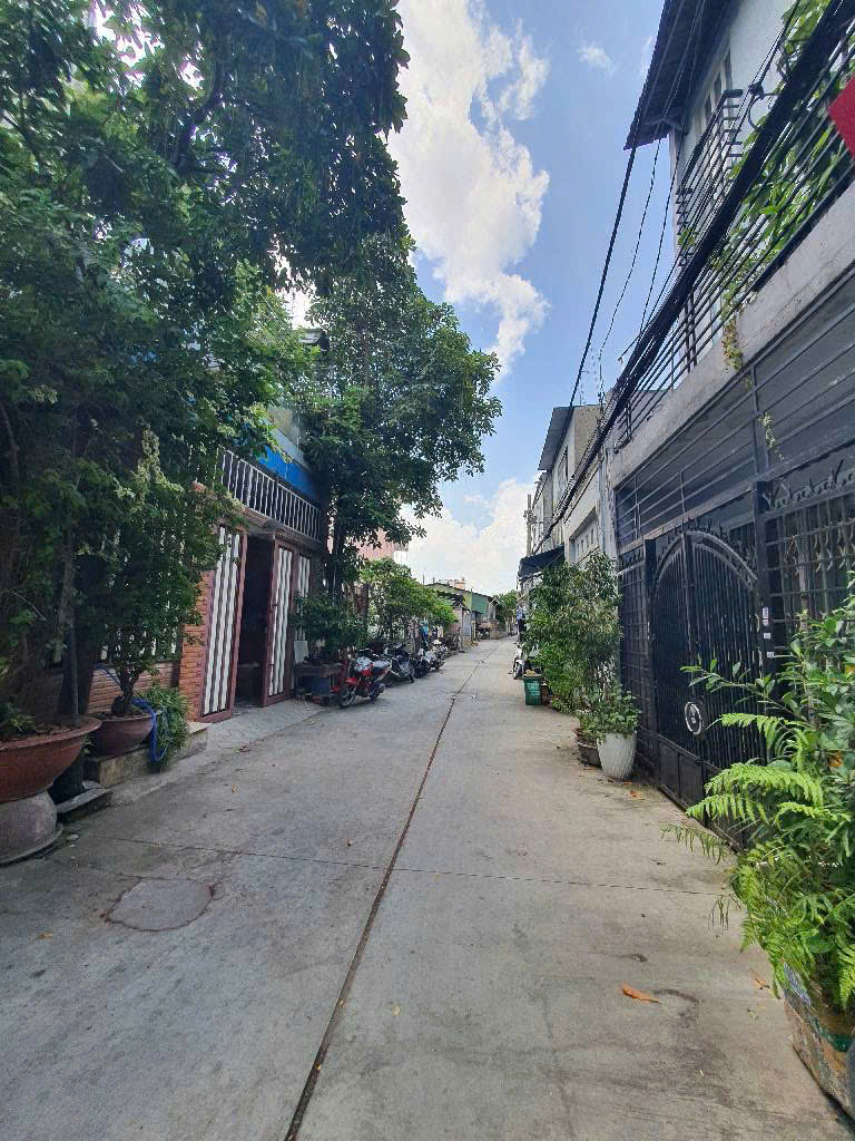 NHÀ BÁN 3 TẦNG  PHẠM ĐĂNG GIẢNG BÌNH TÂN, GẦN AEON TÂN PHÚ, NHỈNH 5 TỶ