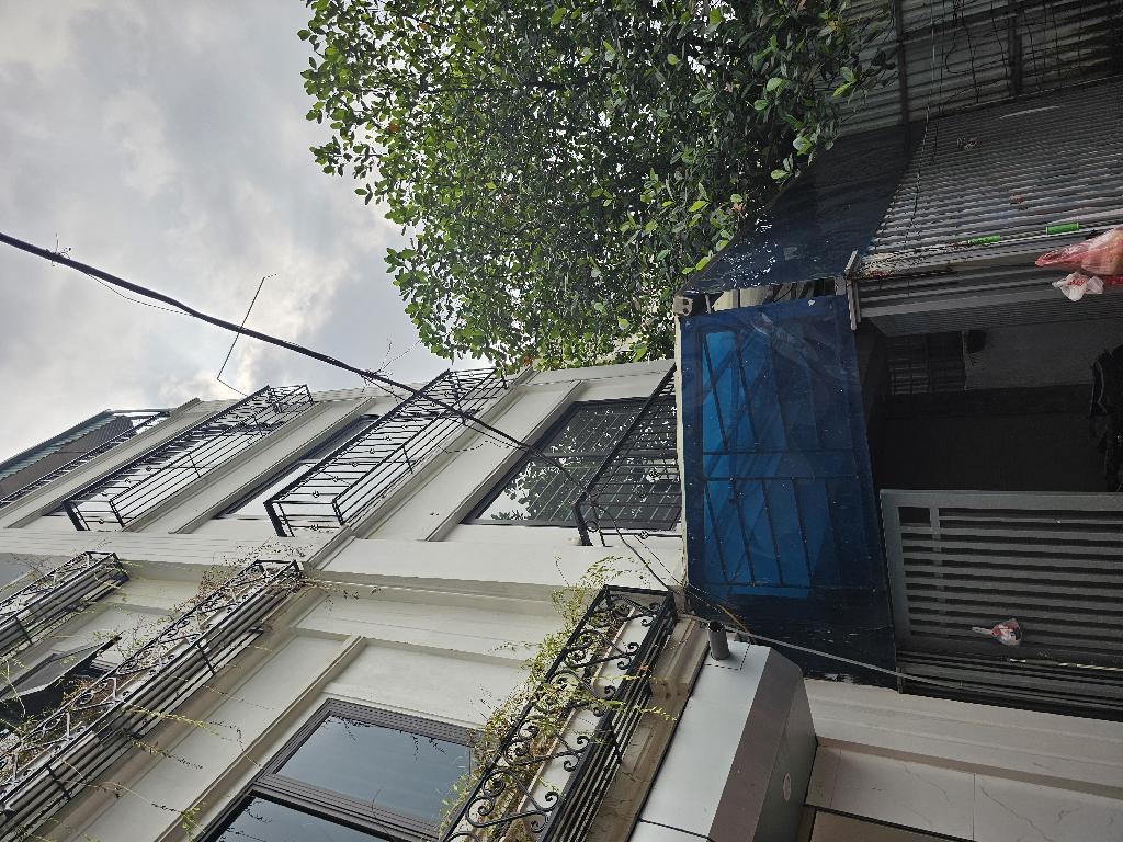 bán nhà ah đào long biên 45m2 nhỉnh 6 tỷ