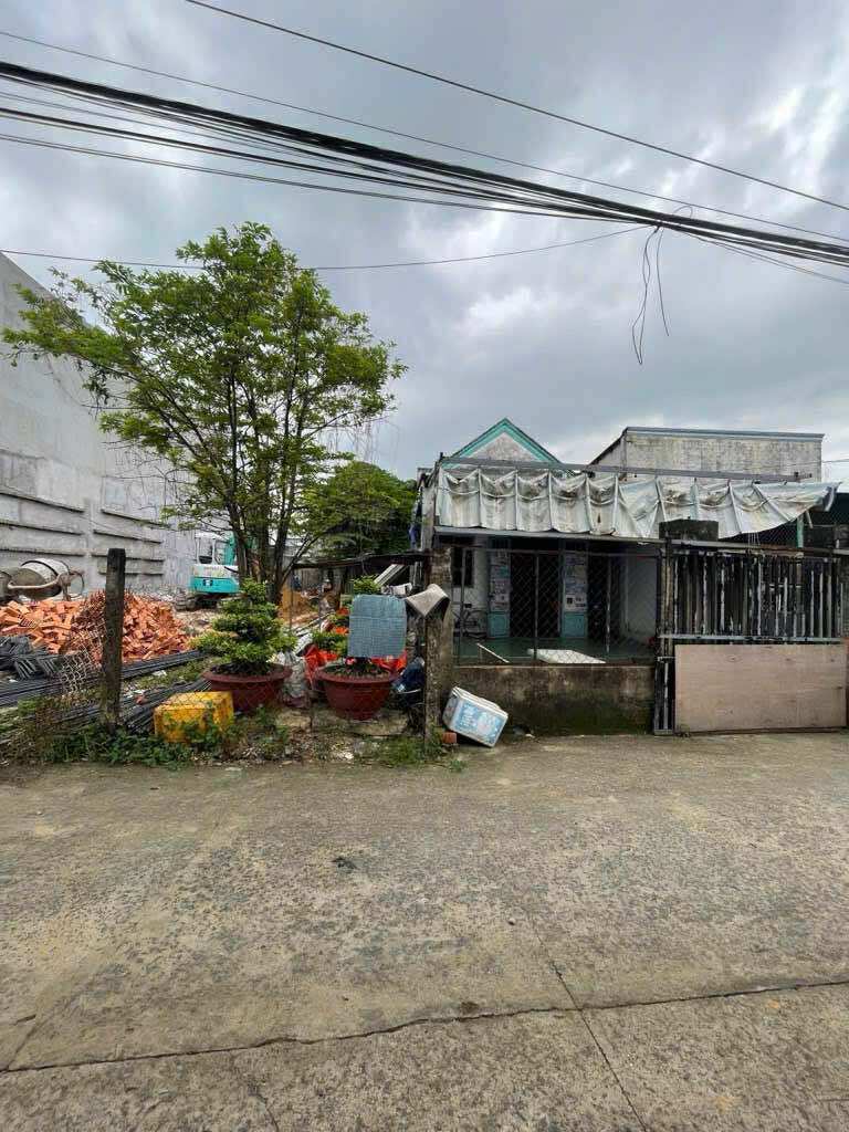 Hẻm xe hơi chạy vi vu