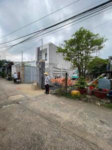 Cần bán nhà, đường xe hơi