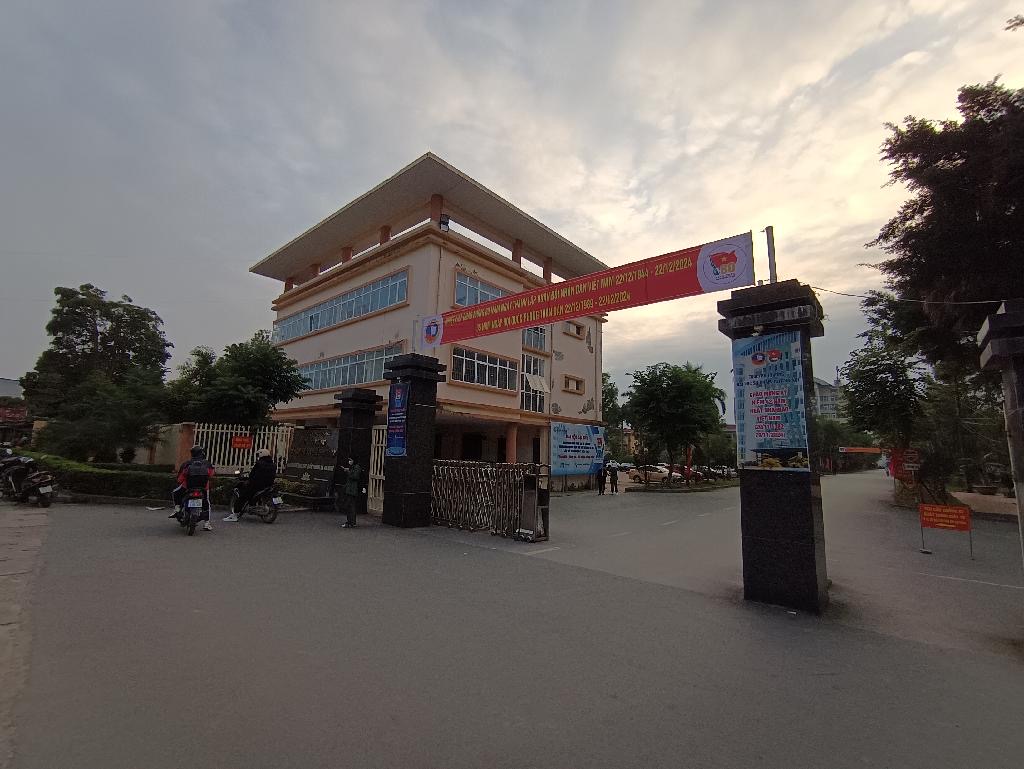 Bán nhà gần trường học cấp 2 phụng châu chương mỹ
