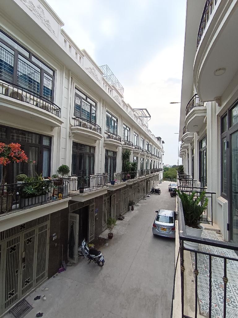 Bán nhà gần trường học cấp 2 phụng châu chương mỹ