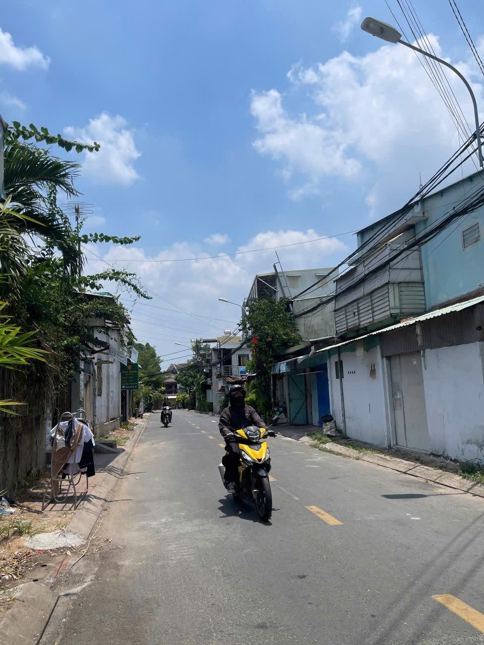 Nhà Hai Mặt Tiền