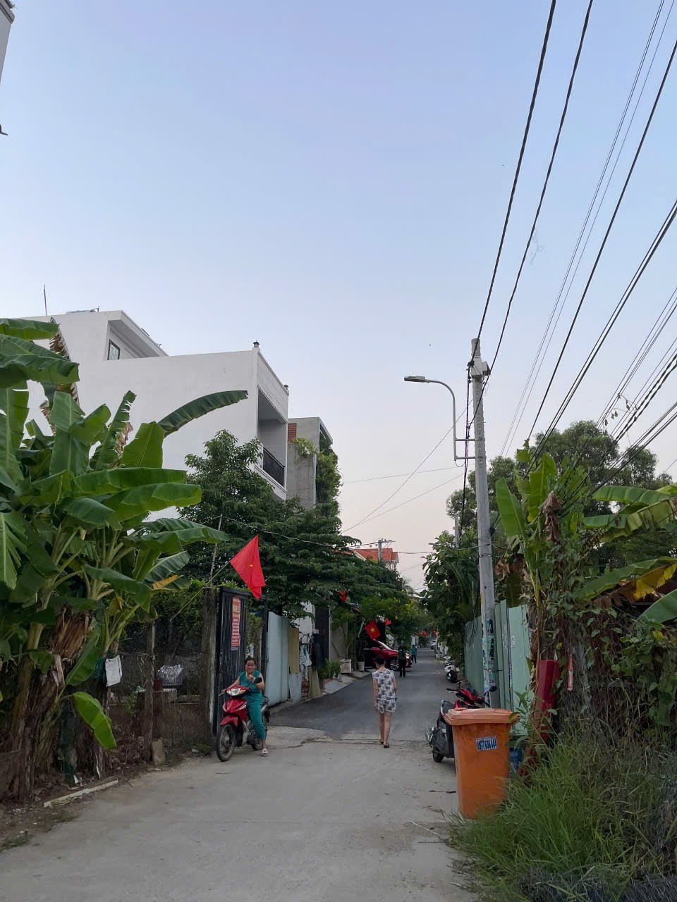 Đất Nền