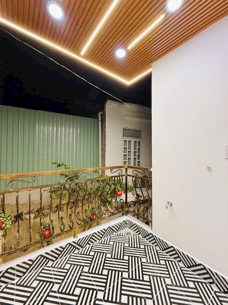 BÁN NHÀ ngang 4mx12m (48m2) chỉ 2.3 tỷ, đường Lâm Thị Hố , Q12