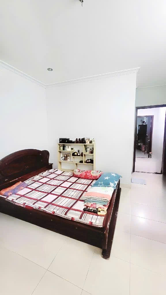 BÁN ĐẤT TẶNG NHÀ- Q12- 90M2, CHỈ 4.7 TỶ