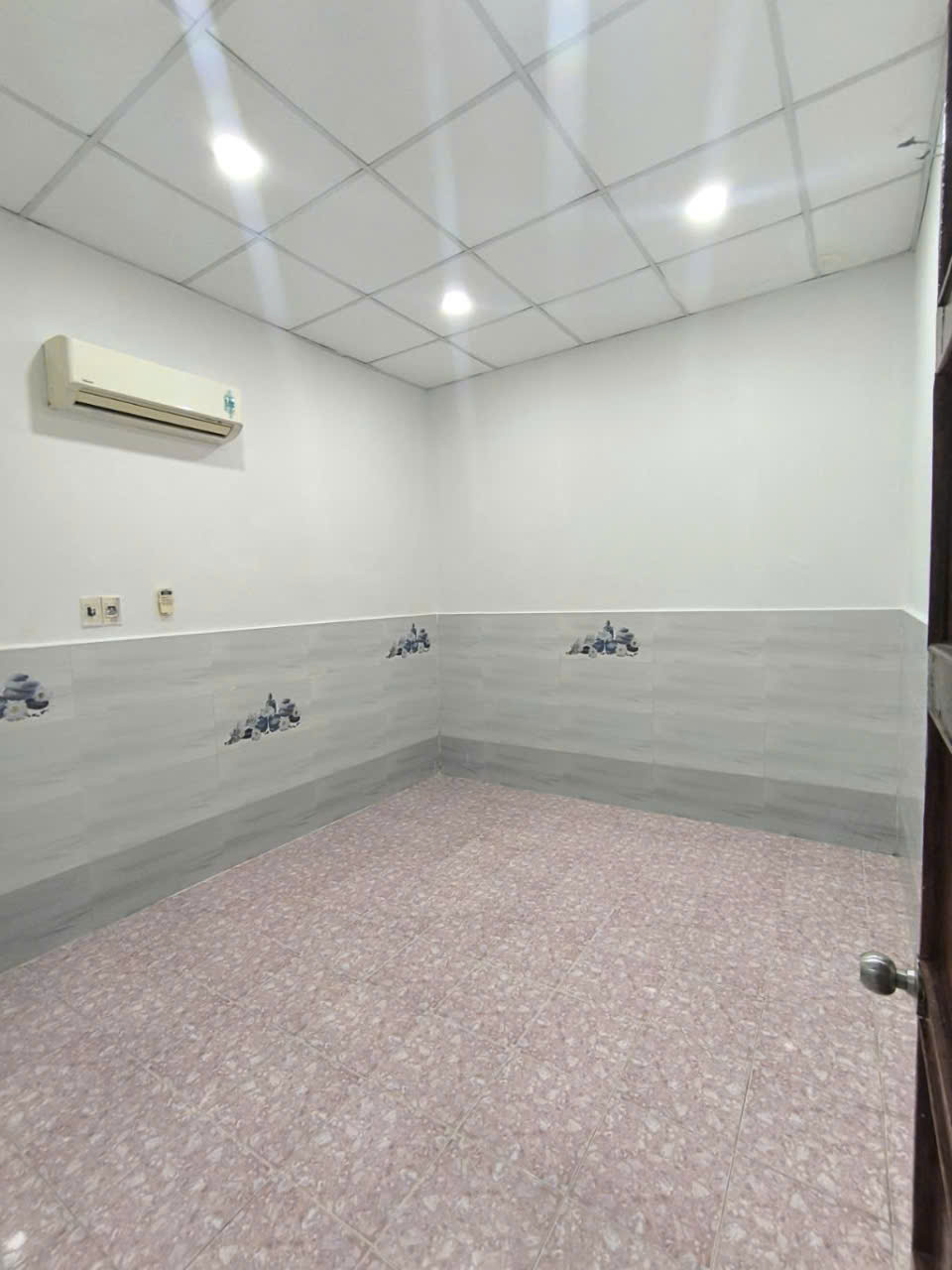 BÁN NHÀ- Q12- 100M2, CHỈ 4.95 TỶ, LÊ VĂN KHƯƠNG