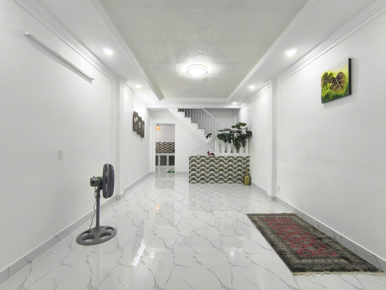 NHÀ ĐƯỜNG RỘNG 6M- 54M2-THÔNG XE HƠI -CHƯA TỚI 4 TỶ MÀ Ô TÔ ĐẬU CỬA.