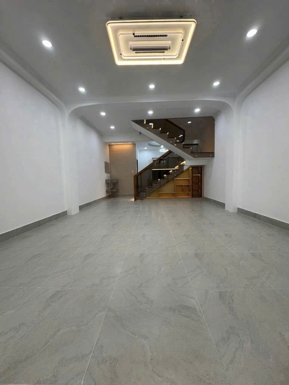 NHÀ ĐẸP 2 TẦNG – HIỆP THÀNH, 40M2-GẦN TÔ KÝ, Q12 – 3.15 TỶ 