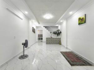 NHÀ ĐƯỜNG RỘNG 6M- 54M2-THÔNG XE HƠI -CHƯA TỚI 4 TỶ MÀ Ô TÔ ĐẬU CỬA.