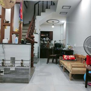 NHÀ ĐẸP -XE HƠI ĐỖ TẬN CỬA- NGUYỄN ẢNH THỦ- 66M2- 3 TẦNG- GIÁ CHỈ NHỈNH 5 TỶ