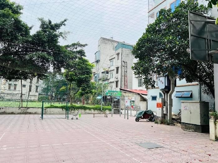 72 Nguyễn Trãi Nhà 3 tầng xây full 57m2 – Hàng xóm Royal City!