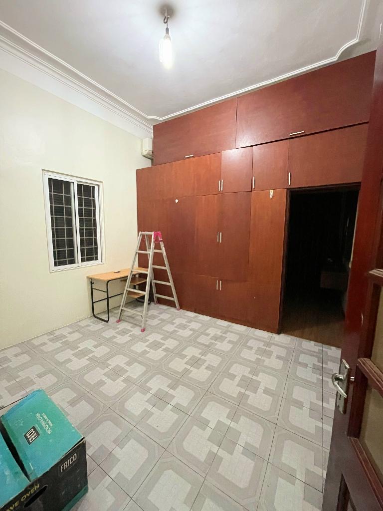 72 Nguyễn Trãi Nhà 3 tầng xây full 57m2 – Hàng xóm Royal City!