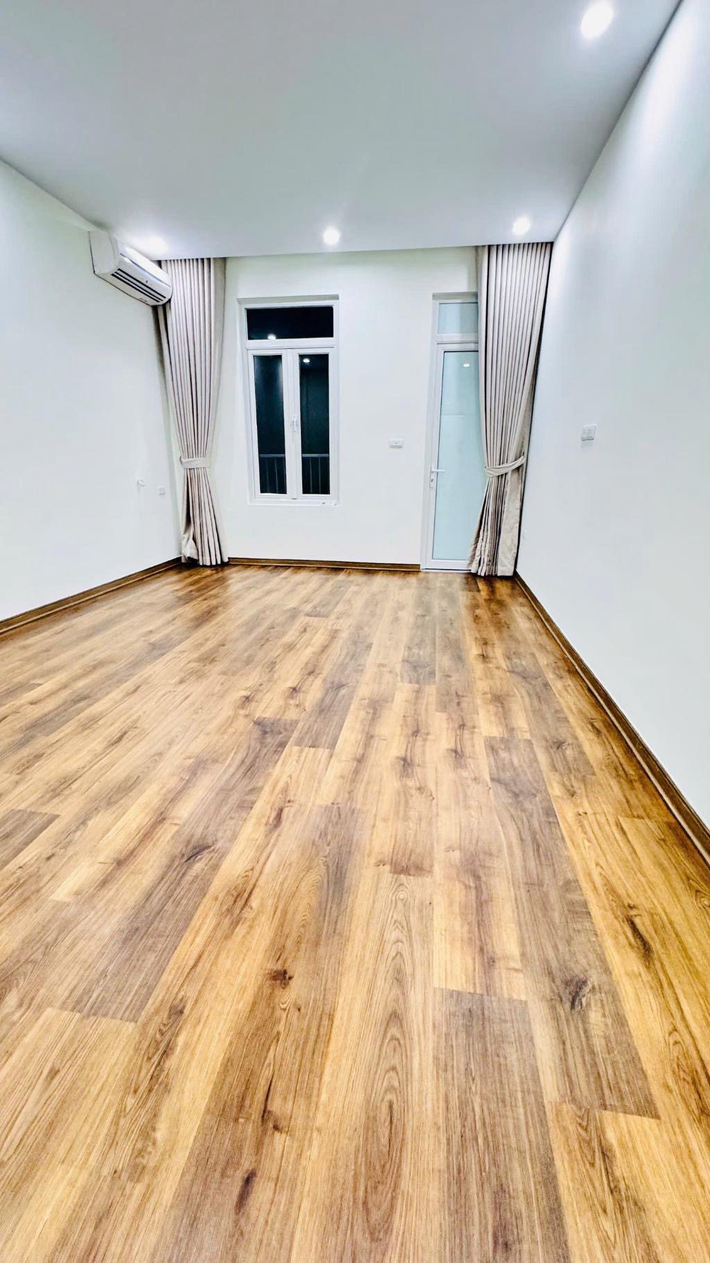 SIÊU PHẨM ĐẾN TỪ PHỐ BÙI XƯƠNG TRẠCH !!!