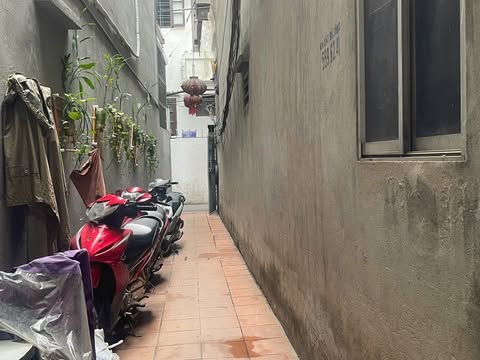 BÁN NHÀ ĐẸP HIỆN ĐANG CÓ KHÁCH THUÊ SẴN TRUNG TÂM THANH XUÂN !!!