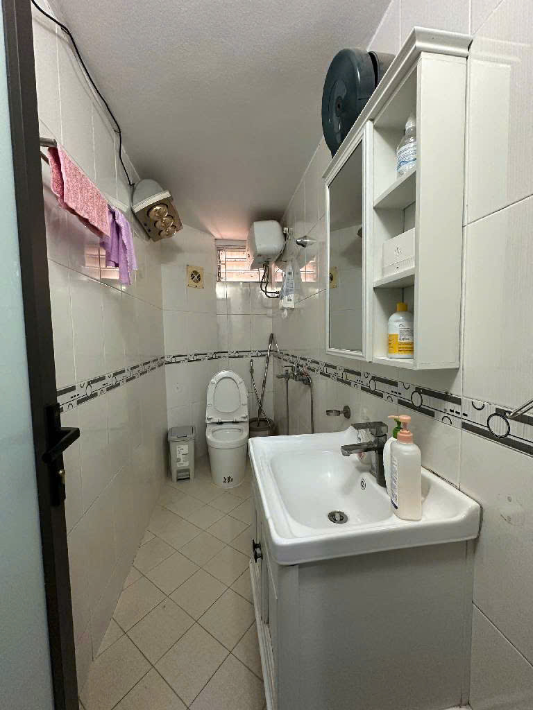 *** NHÀ 2 MẶT THOÁNG NỘI THẤT XỊN XÒ GẦN HỒ QUAN NHÂN