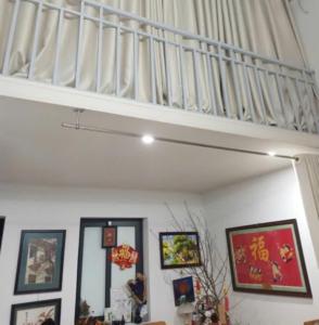 NHÀ VĨNH - HƯNG, LÔ GÓC, NGÕ THÔNG, 20 M Ô TÔ TRÁNH VÀ ĐỂ MIỄN PHÍ NGÀY VÀ ĐÊM, 33 ¬M², H.ƠN 4 TỶ TÍ. BÁN