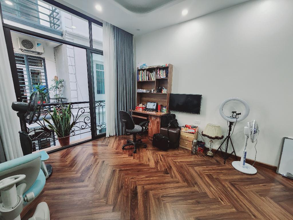 BÁN NHÀ KHU VỰC HỒ TÙNG MẬU ĐẸP LUNG LINH, THOÁNG TRƯỚC SAU, NGÕ Ô TÔ 30mx6T