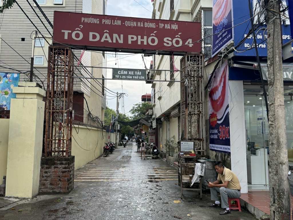 CHỦ NHÀ LÀ CHỊ HOA VUI TÍNH, GIẢNG VIÊN ĐẠI HỌC CÔNG ĐOÀN. BÁN NHÀ ĐỂ VỀ TÂY SƠN TIỆN CÔNG TÁC.
