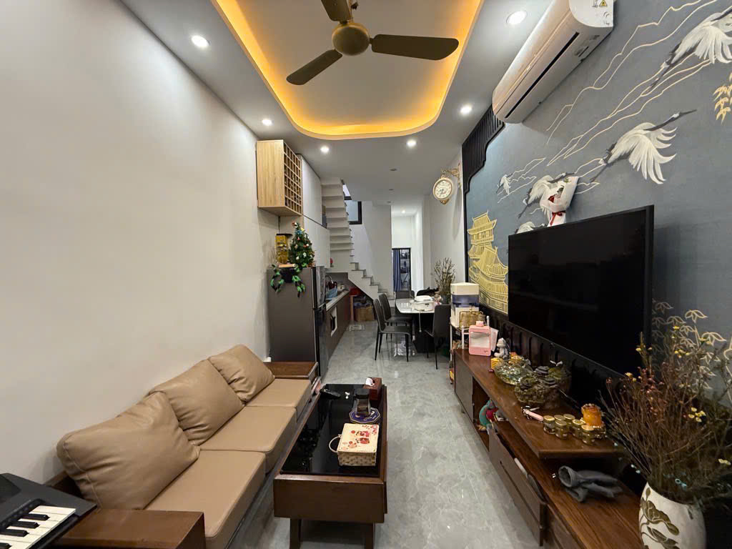 BÁN NHÀ THANH XUÂN - 57m2 HAI MẶT NGÕ – 1 NGOẶT VÀO NHÀ