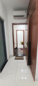 NHÀ Ở NỞ VÍ TIỀN - 3TẦNG BTCT KIÊN CỐ - Ô TÔ VÀO NHÀ - ĐƯỜNG 160, TĂNG NHƠN PHÚ A, QUẬN 9 - ĐANG CHO THUÊ GIỮ NHÀ 8,5TR/THÁNG