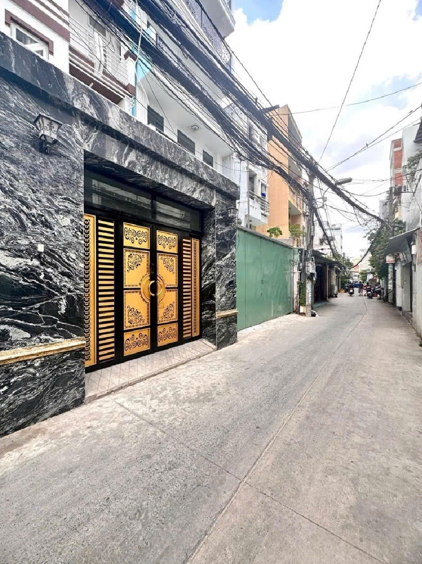 Bán nhà hẻm CMT8,Q10