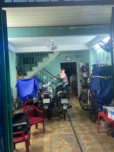 Bán nhà HXH Lạc Long Quân, 3.8x12m, 4 Lầu đúc, tiện kinh doanh đa ngành