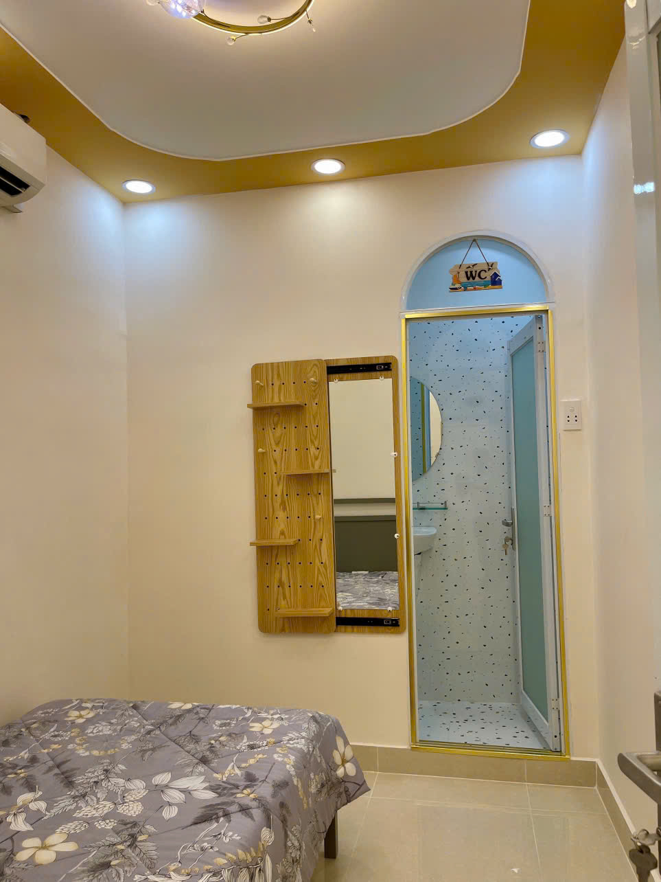 Bán nhà hẻm nội bộ CMT8, phường Tân Sơn Nhất, 5x6m, mới 99,9%, 3pn + 3wc, giá 4.19 tỷ TL