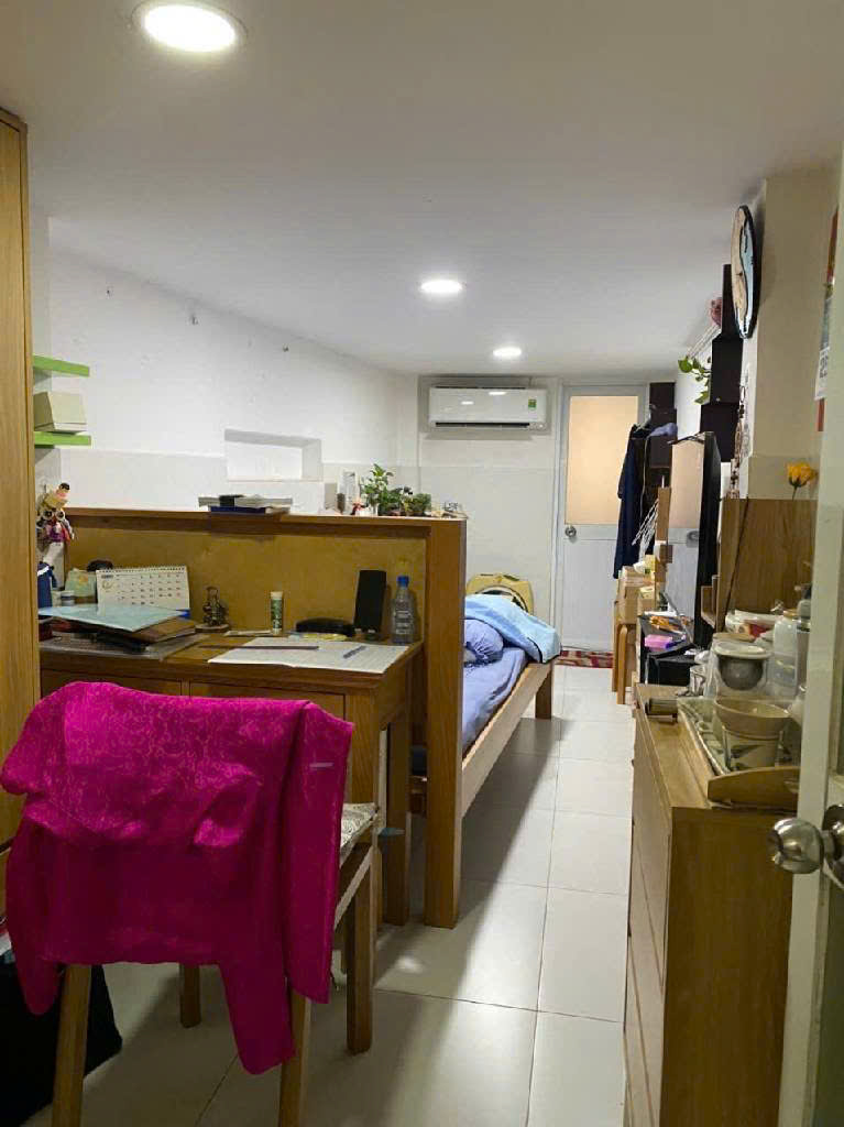 Bán nhà hẻm 3m Chử Đồng Tử, 3.6x17m, 3 lầu, giá 5.5 tỷ TL