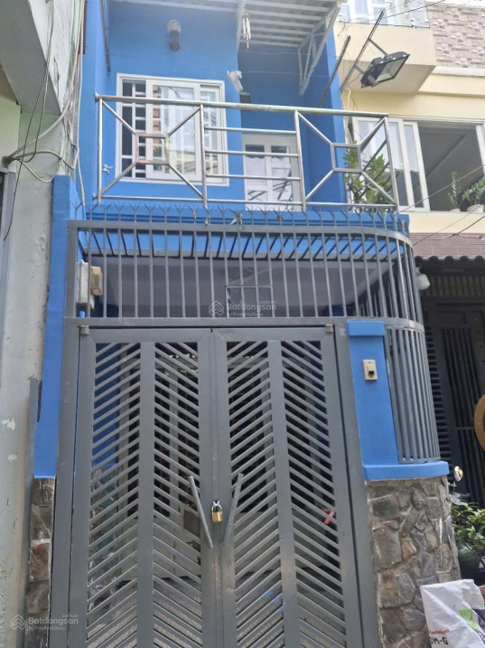 Bán nhà 737/82 Lạc Long Quân, 42m2, 1 lầu, hẻm thông giá chỉ 3.99 tỷ