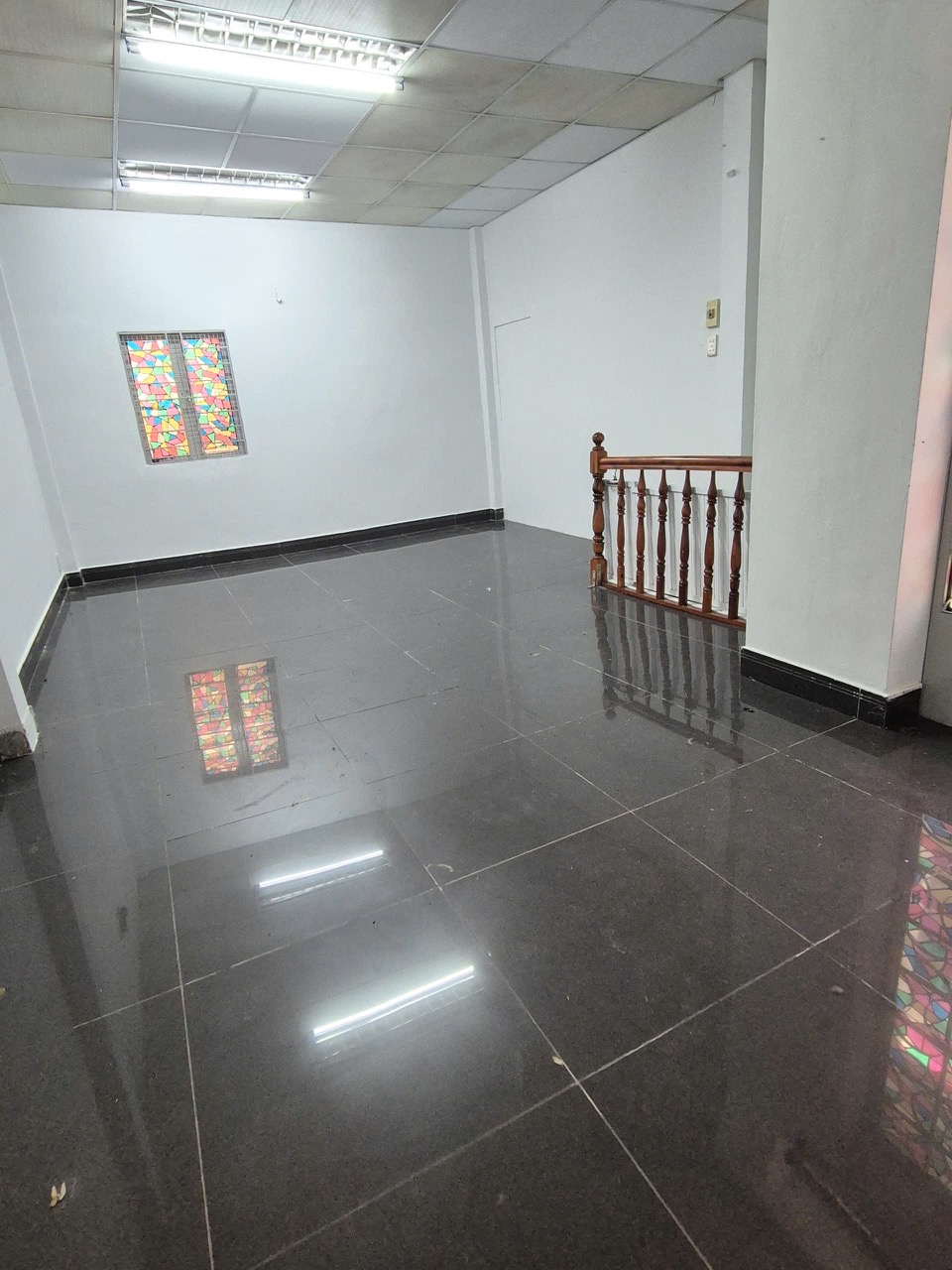 Bán nhà đường Đồng Đen, DTSD 52m2, 1 lầu, giá 3.85 tỷ TL