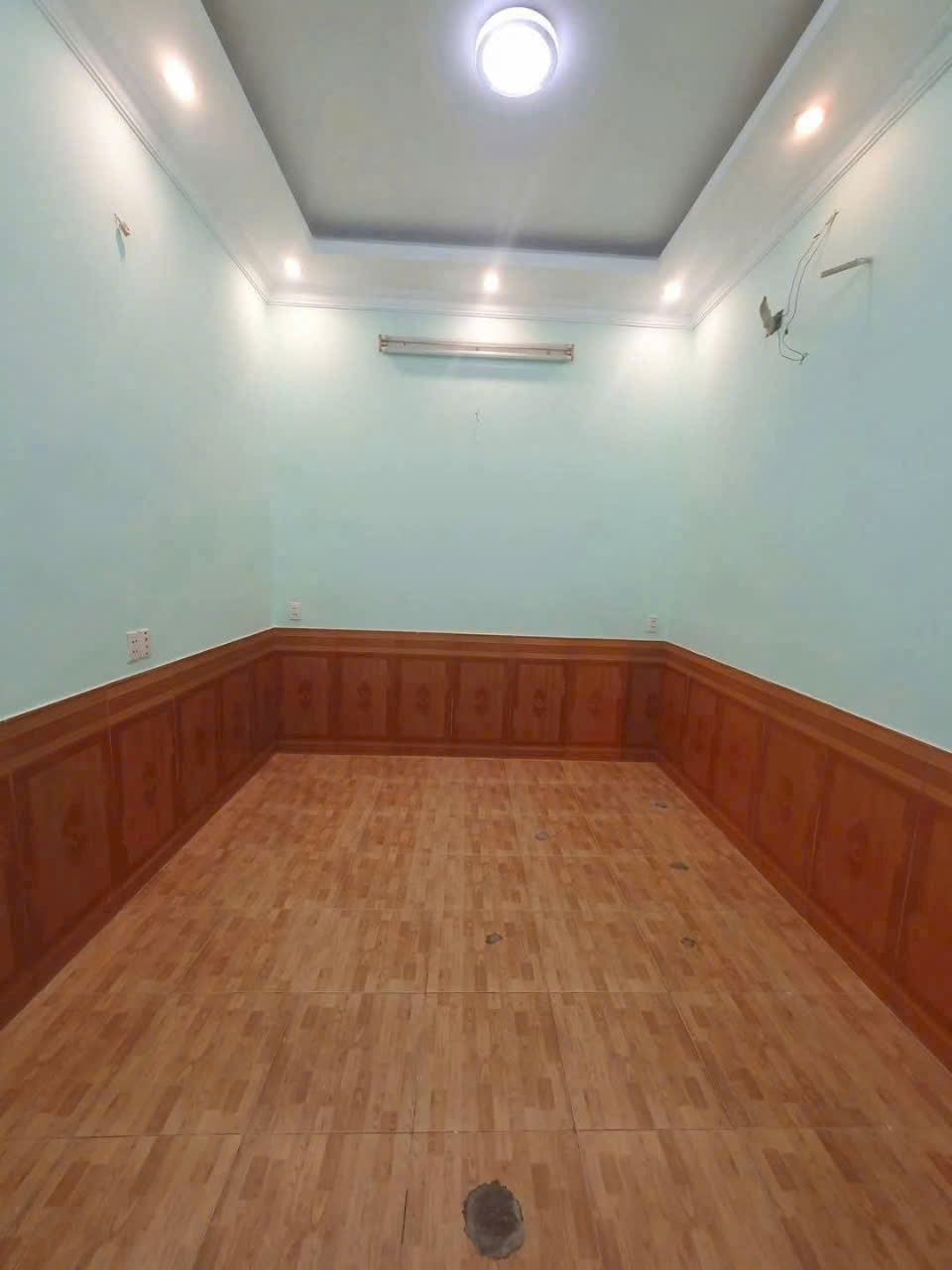 Bán nhà hẻm 958/ Âu Cơ, 4x13, 52m2, cấp 4 giá 4.68 tỷ