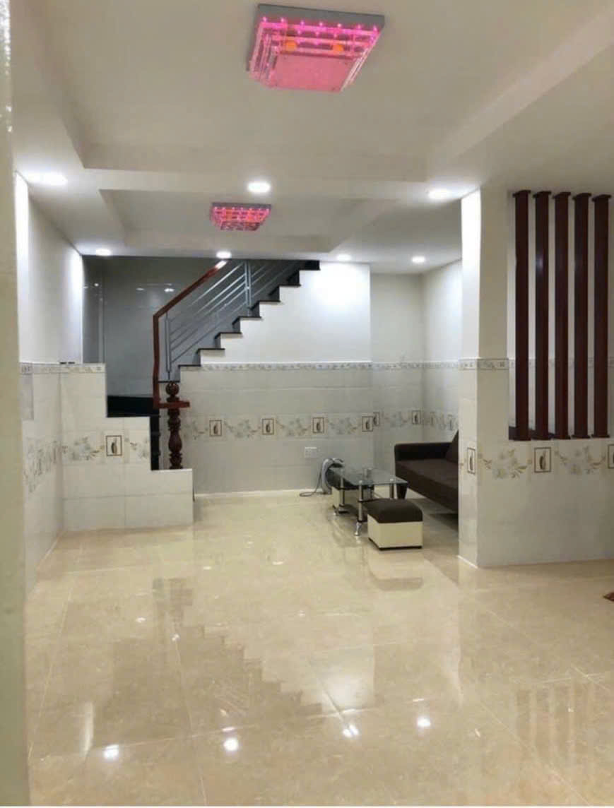 Bán nhà hẻm 594 Âu Cơ, 6.5x10m, 1 lầu, hẻm 3.5m thông giá 5.5 tỷ TL