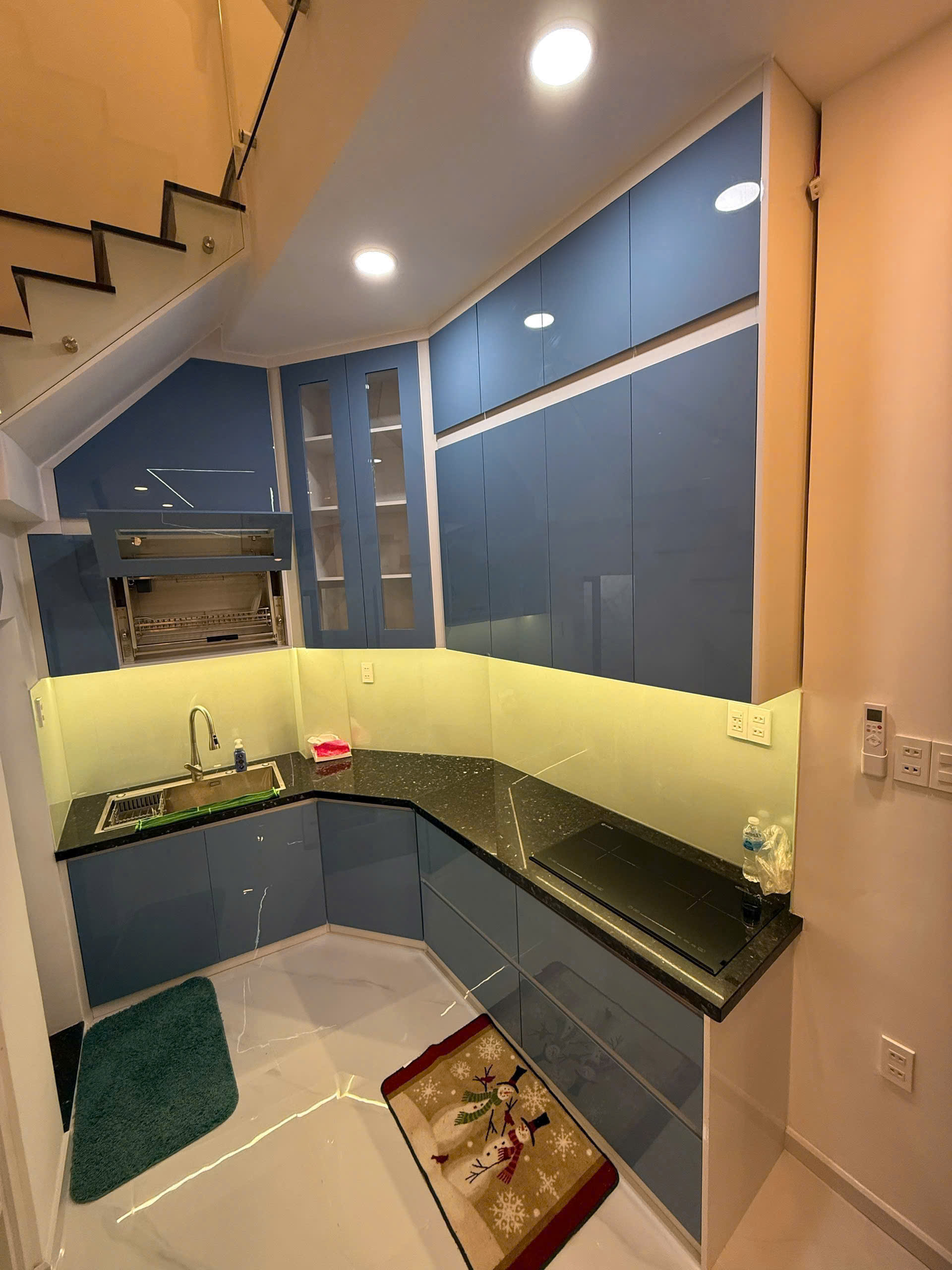 Bán nhà MT Nguyễn Trọng Tuyển, phường 2, 3.1x11m, 4 tầng, nội thất cao cấp