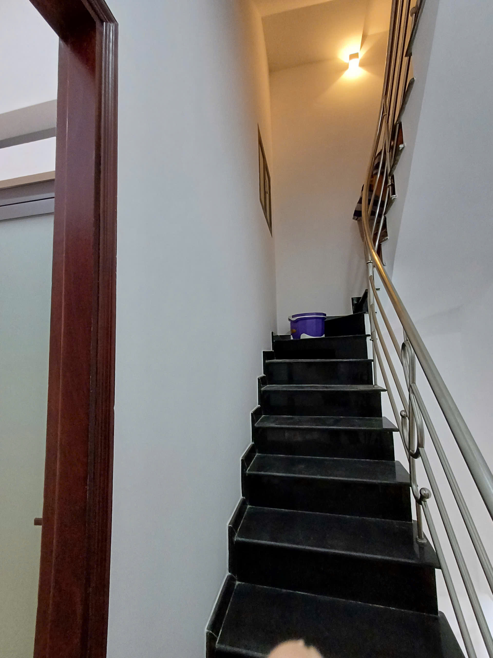 Bán nhà hẻm 888 Lạc Long Quân, 4.2x11m,  4 tầng, mới 100% giá 6 tỷ TL