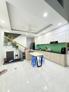 Bán nhà hẻm 958/ Lạc Long Quân, phường Tân Hòa, 4.5x7.5, 4 tầng, 5.85 tỷ TL