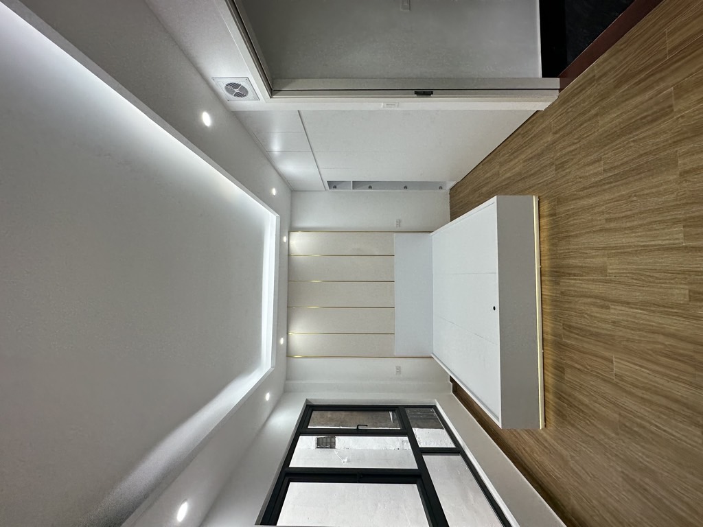 CHỈ NHỈNH 8 TỶ - KHU VIP TÔ VĨNH DIỆN- THANH XUÂN - NGÕ ĐẸP GẦN PHỐ - SÁT MẶT NGÕ Ô TÔ TRÁNH -- NỞ HẬU