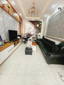 NHÀ ĐẸP - PHỐ QUAN NHÂN DT 65M