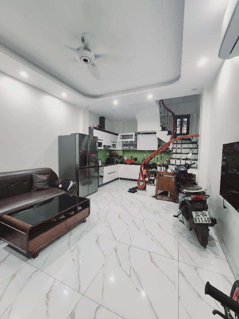 Bán nhà Hồ Tùng Mậu 30m2 - mt: 4m - 6 tầng chủ tặng nội thất