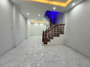 Nhà đẹp Thượng Cát Từ Liêm - Dt: 37m2 - Mt : 4,3m trước thoáng