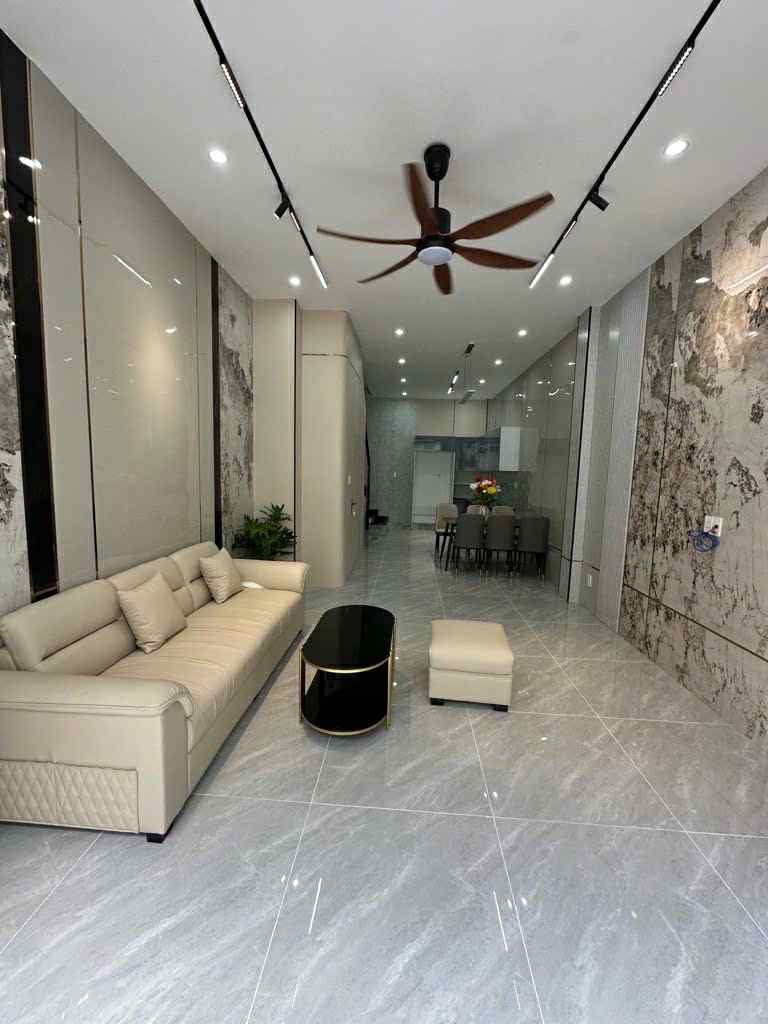 Chủ nhà nợ ngân hàng CẦN BÁN GẤP căn vip 44m2 Phan Huy Ích chỉ 5.1 tỷ